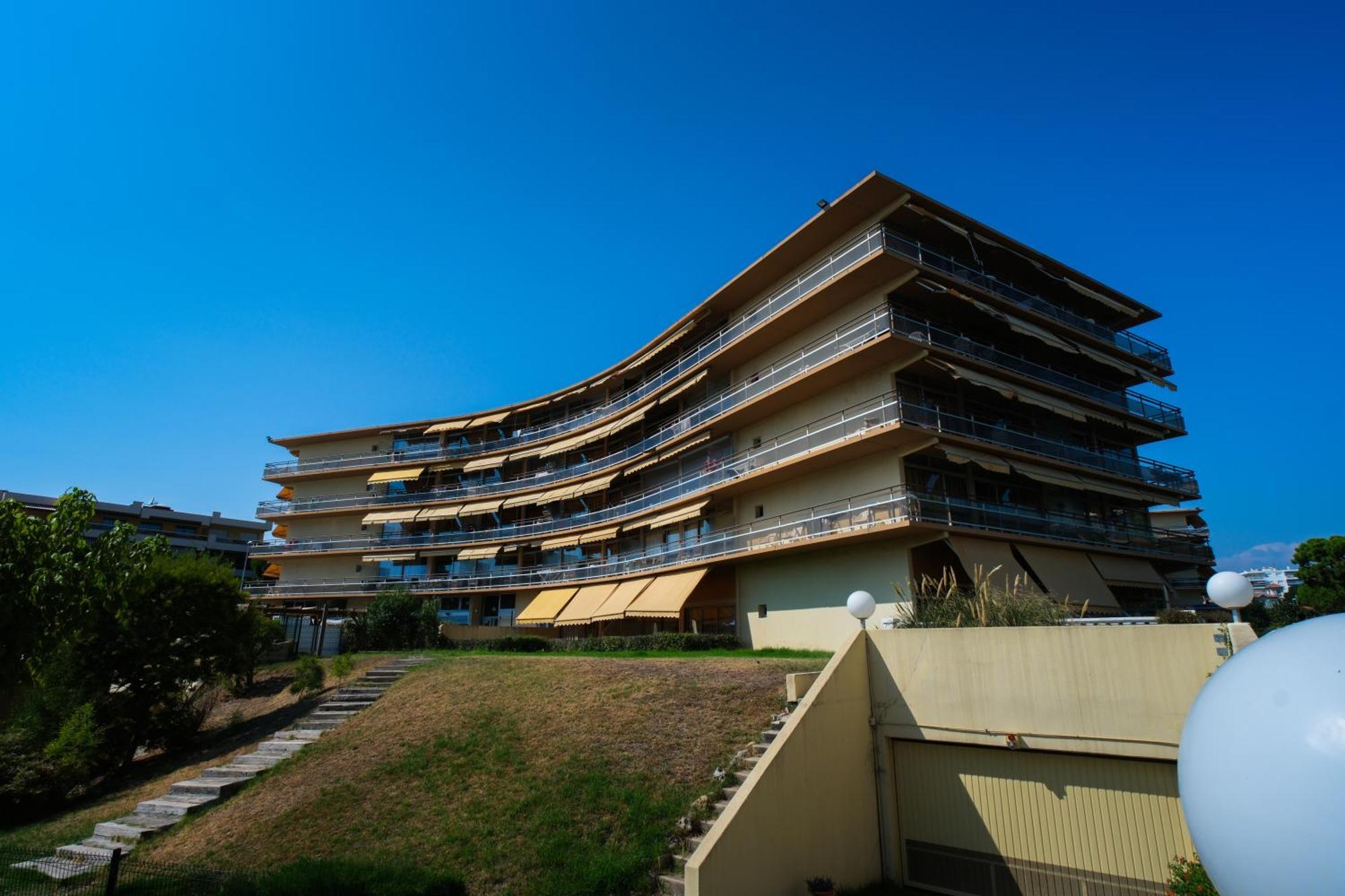 Villa Bono Jacuzzi & Spa Saint-Laurent-du-Var Eksteriør bilde