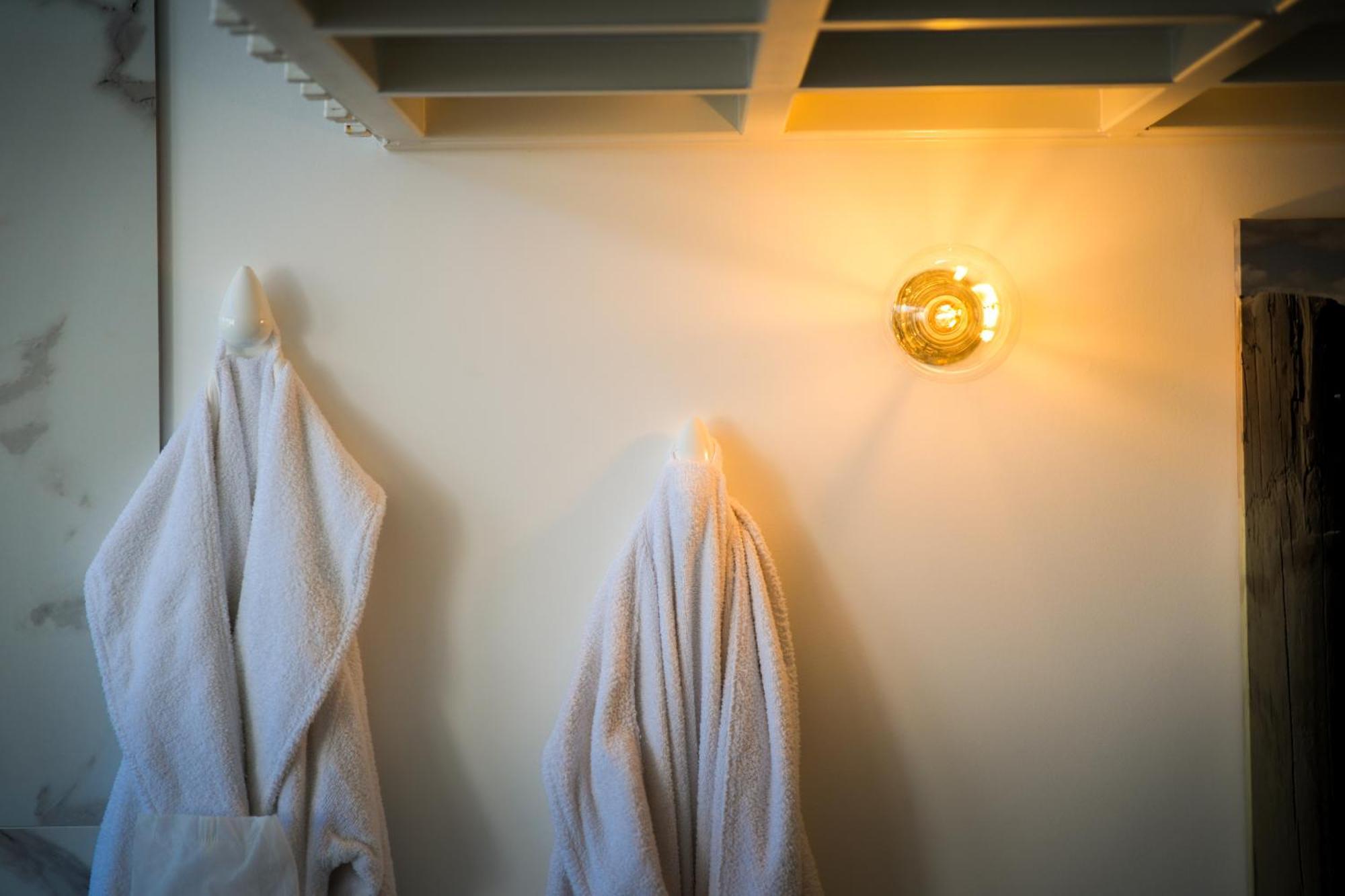 Villa Bono Jacuzzi & Spa Saint-Laurent-du-Var Eksteriør bilde