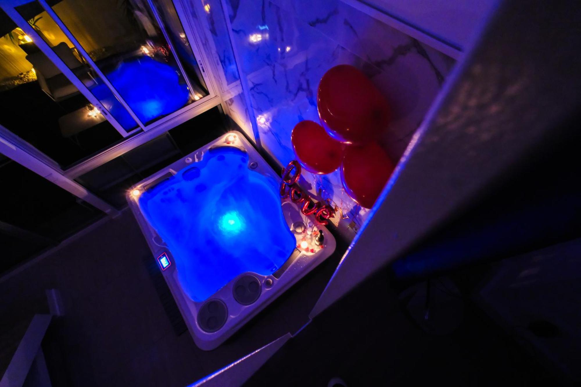 Villa Bono Jacuzzi & Spa Saint-Laurent-du-Var Eksteriør bilde